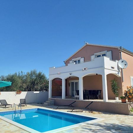 Leggiero Villa Benkovac Luaran gambar
