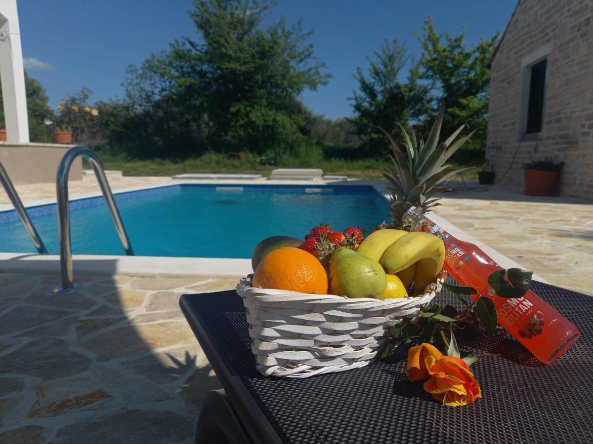 Leggiero Villa Benkovac Luaran gambar